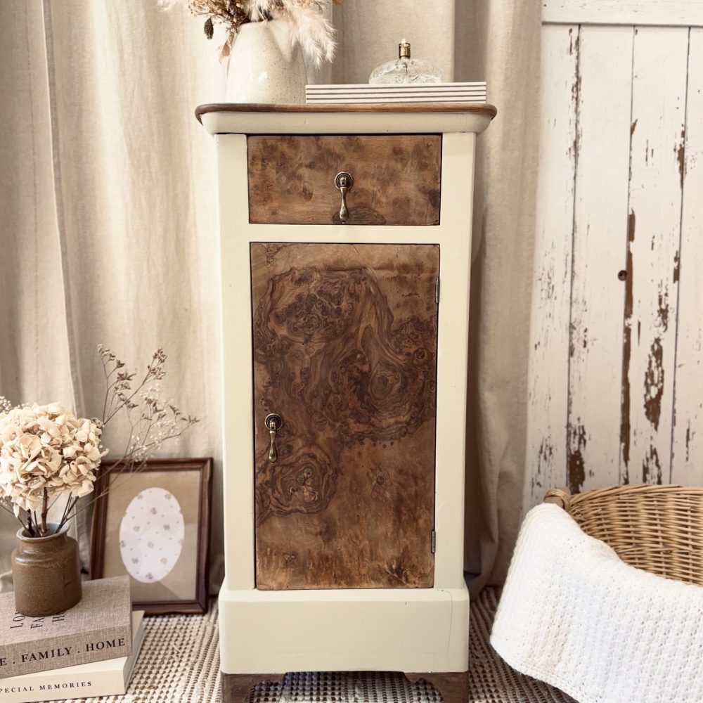 Table de chevet